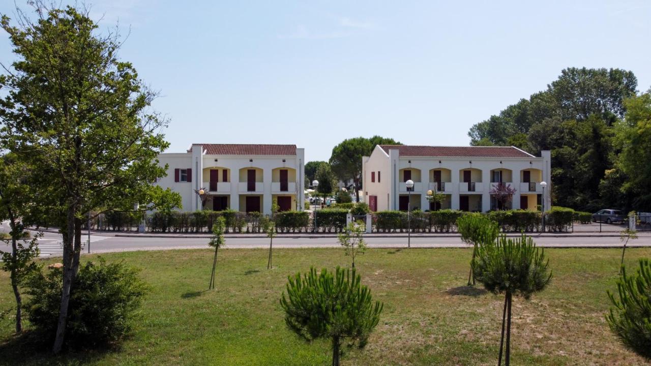 Villaggio Calycanthus Bibione Exterior foto
